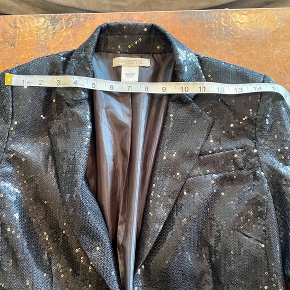 Arden B Black Sequin Jacket size Small. Fits more like an XS. - Picture 10 of 11